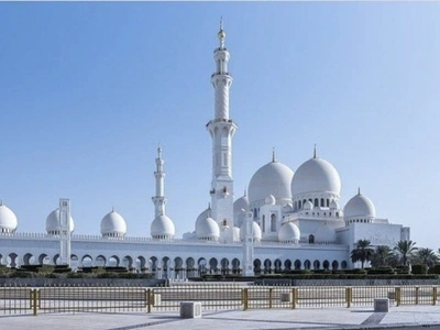 Grand Mosque Abu Dhabi tour